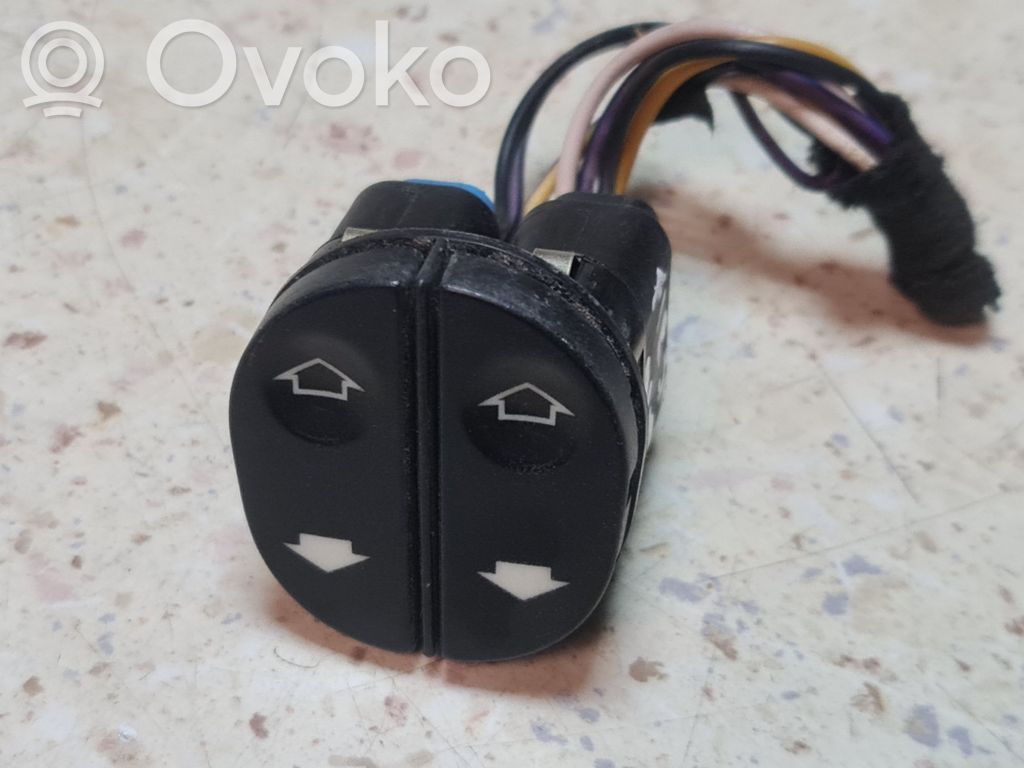 Ford Fiesta Electric window control switch 