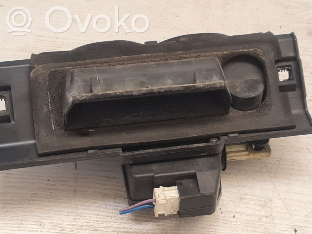 Peugeot 206 Tailgate/trunk/boot exterior handle 