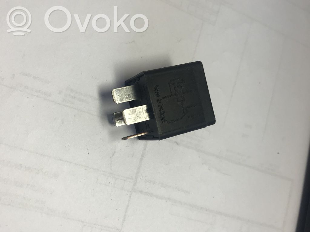 Otros relés   F0AB14B192AA,F0AB14B192AA