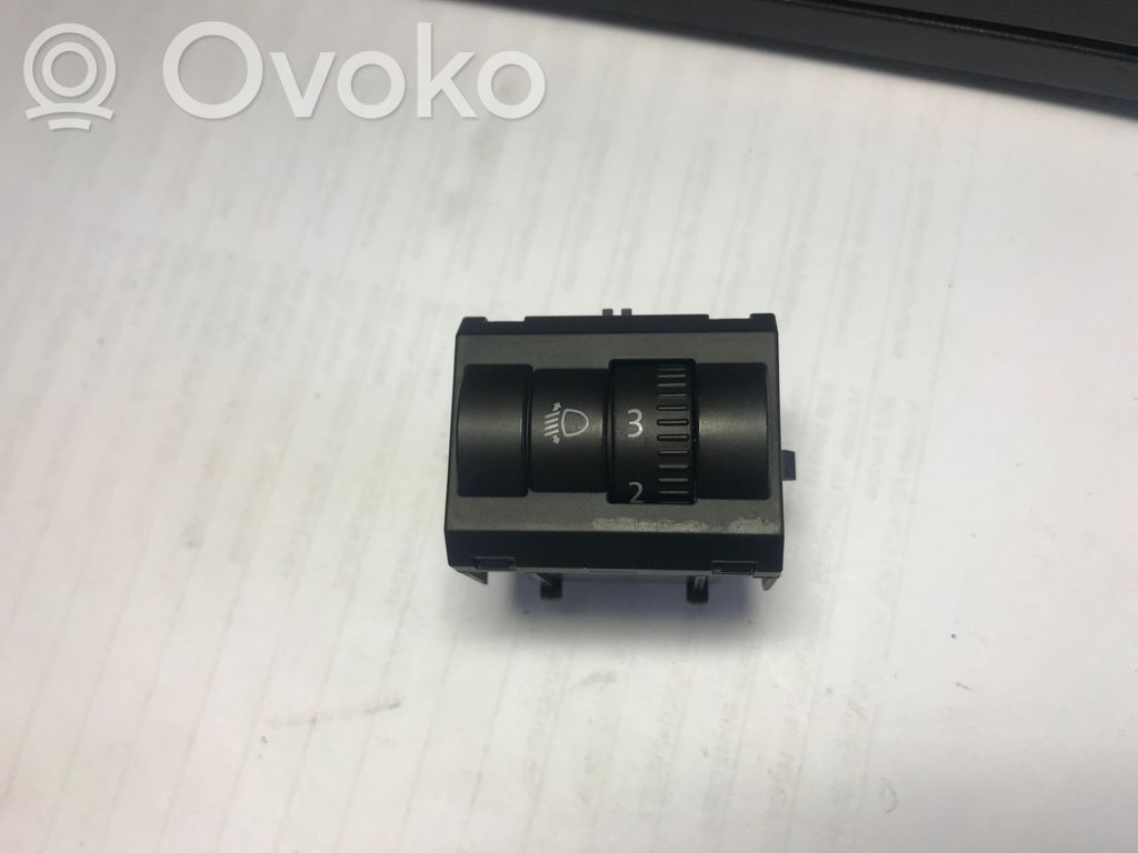 Skoda Fabia Mk2 (5J) Bouton commande réglage hauteur de phares 