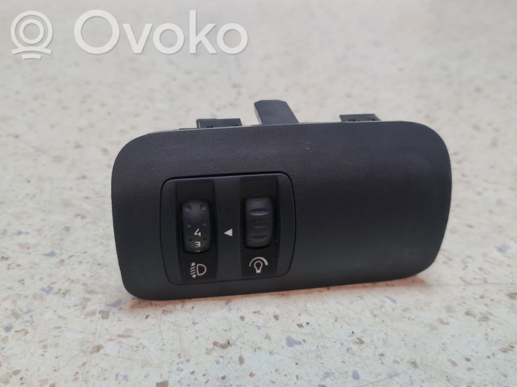 Renault Megane II Headlight level height control switch 