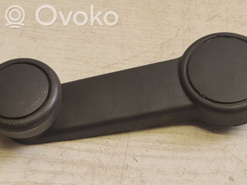 Ford Focus Loga atvēršanas rokturis 