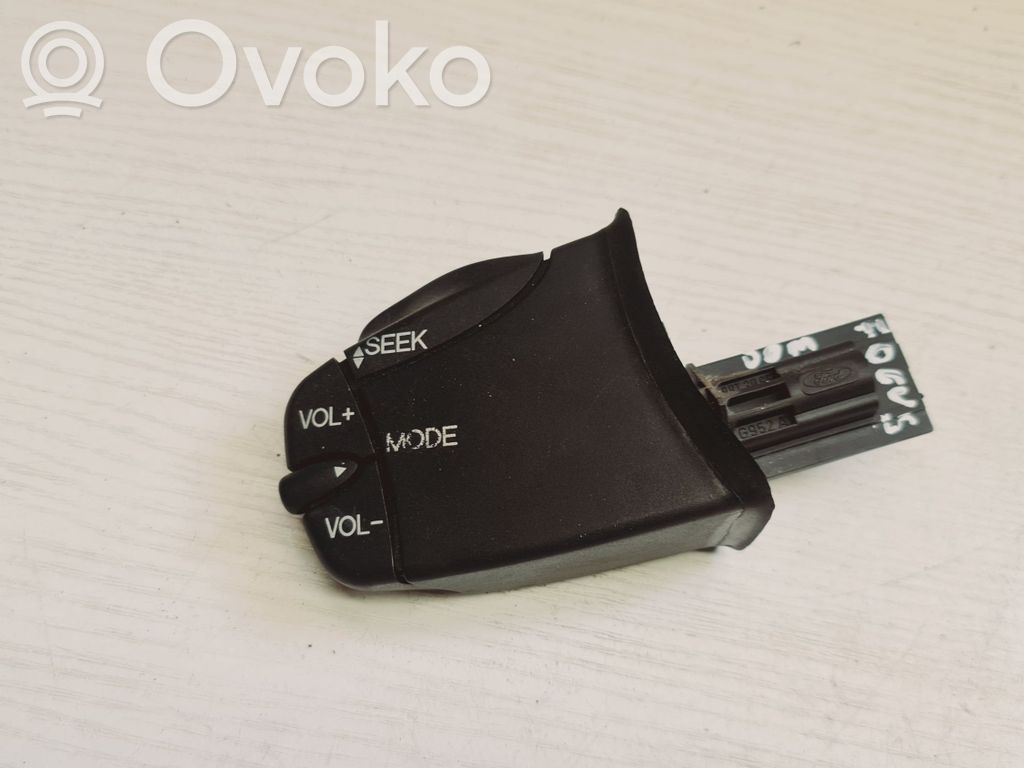 Ford Focus Mando de control del sonido 