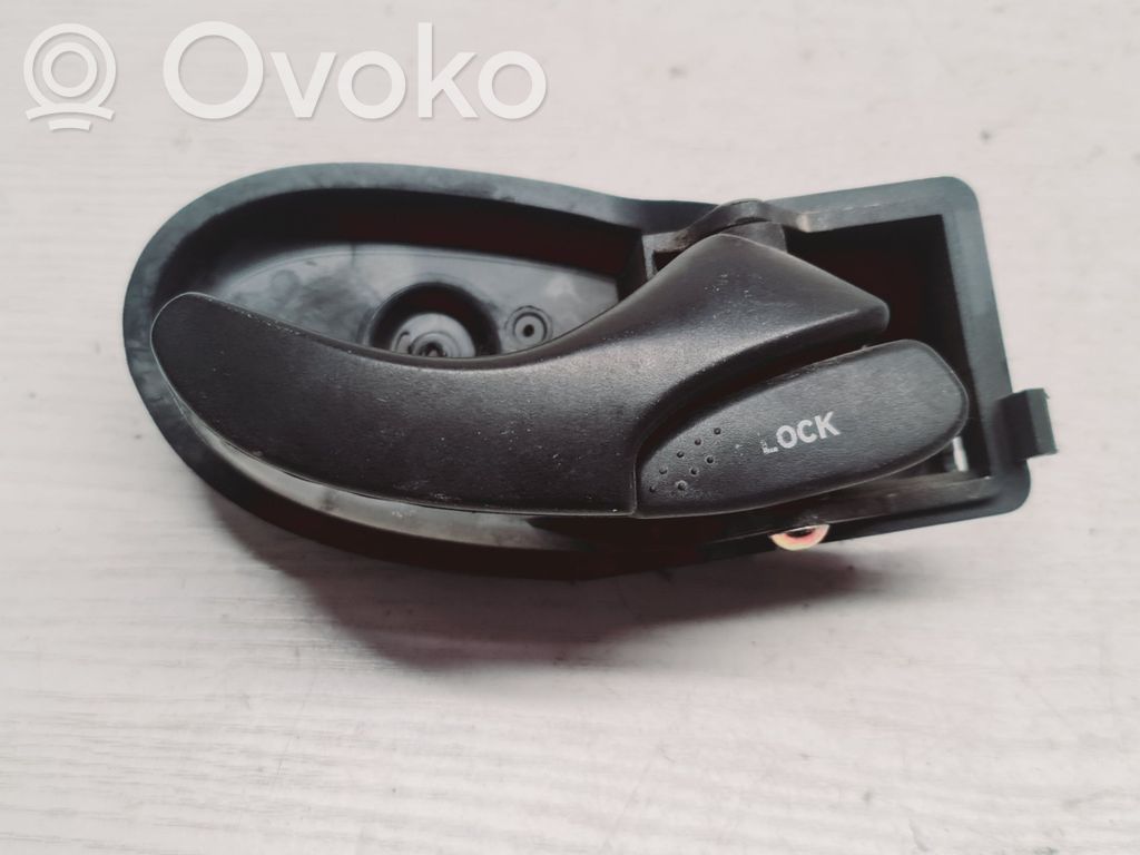Ford Focus Front door interior handle 