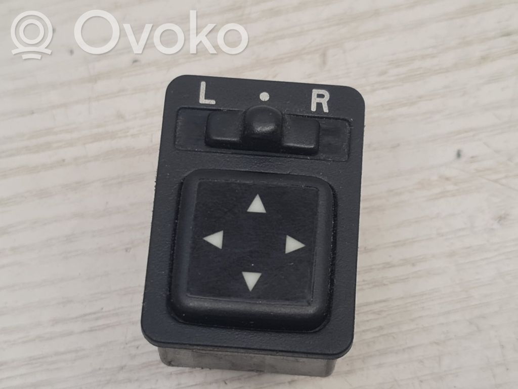 Mitsubishi Space Star Wing mirror switch 