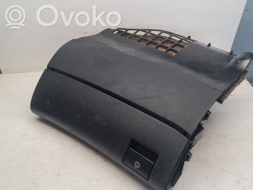 Audi A4 S4 B5 8D Juego guantera 