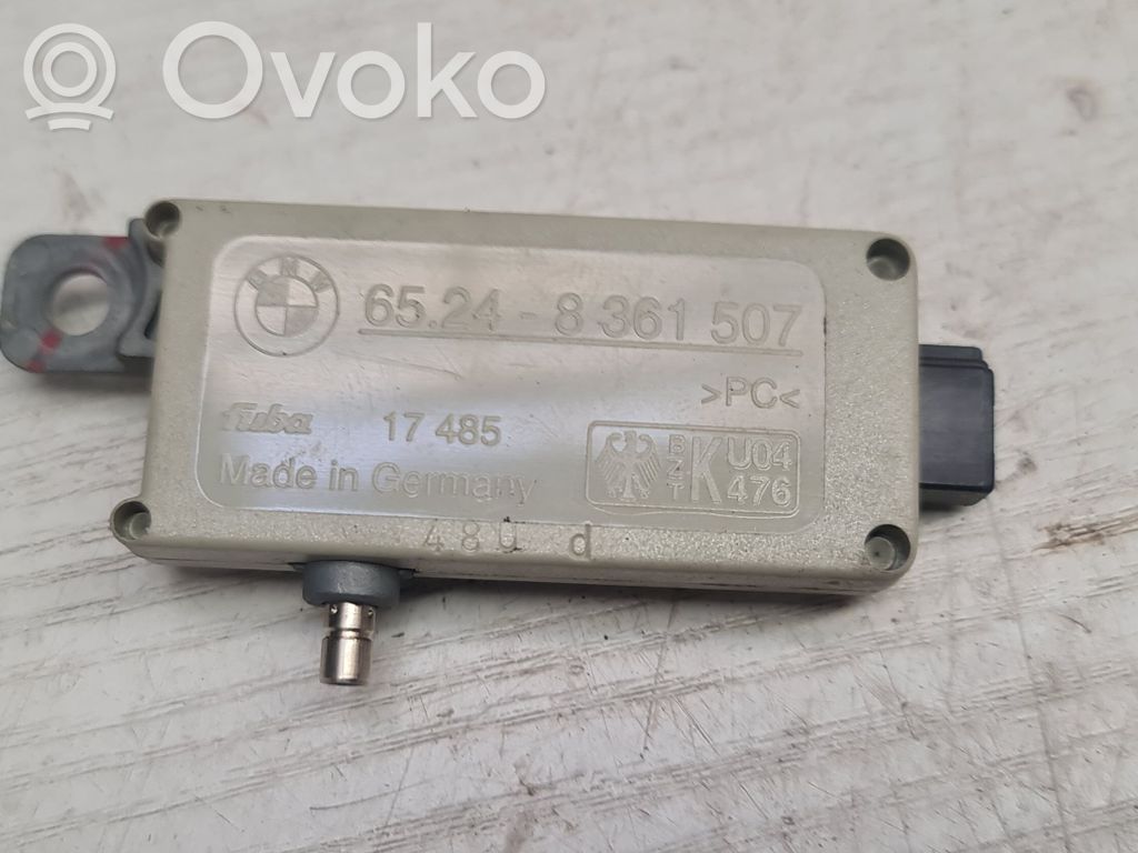 BMW 5 E39 Antenos stiprintuvas 