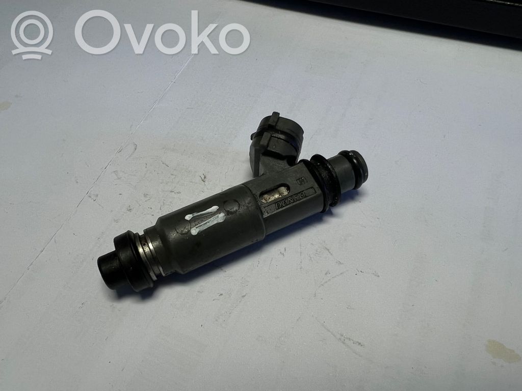 Mazda 323 Fuel injector 