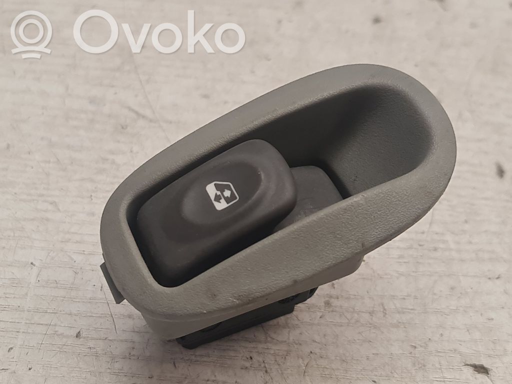 Renault Scenic I Electric window control switch 