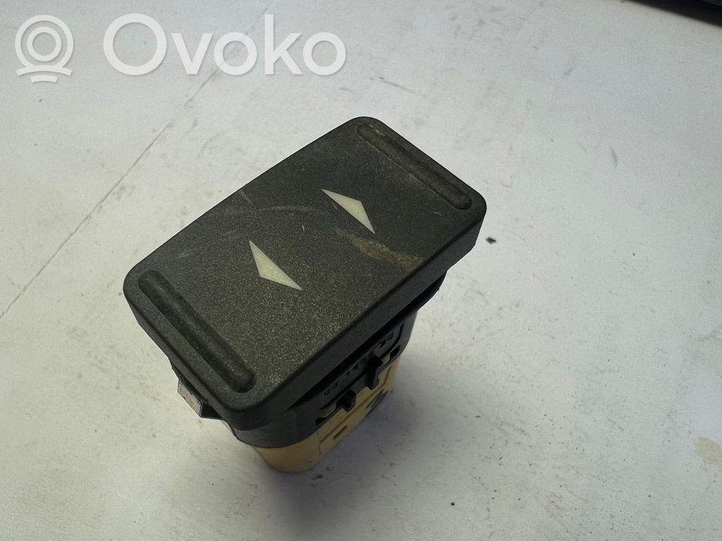 Ford Focus Electric window control switch 