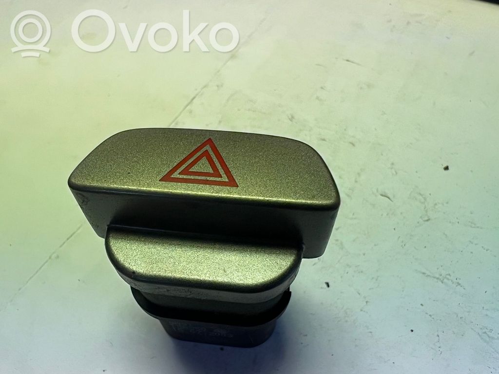 Ford Focus Hazard light switch 
