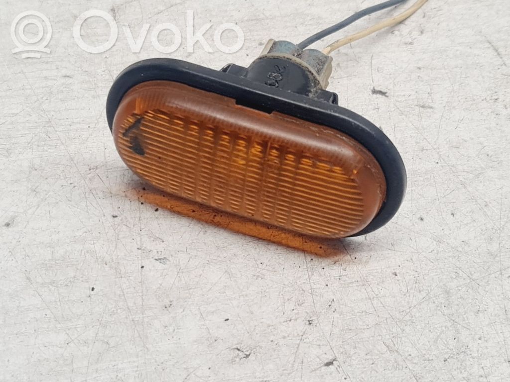 Renault Megane I Kierunkowskaz błotnika przedniego 