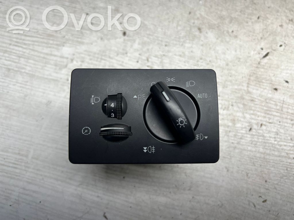 Ford Focus Light switch 