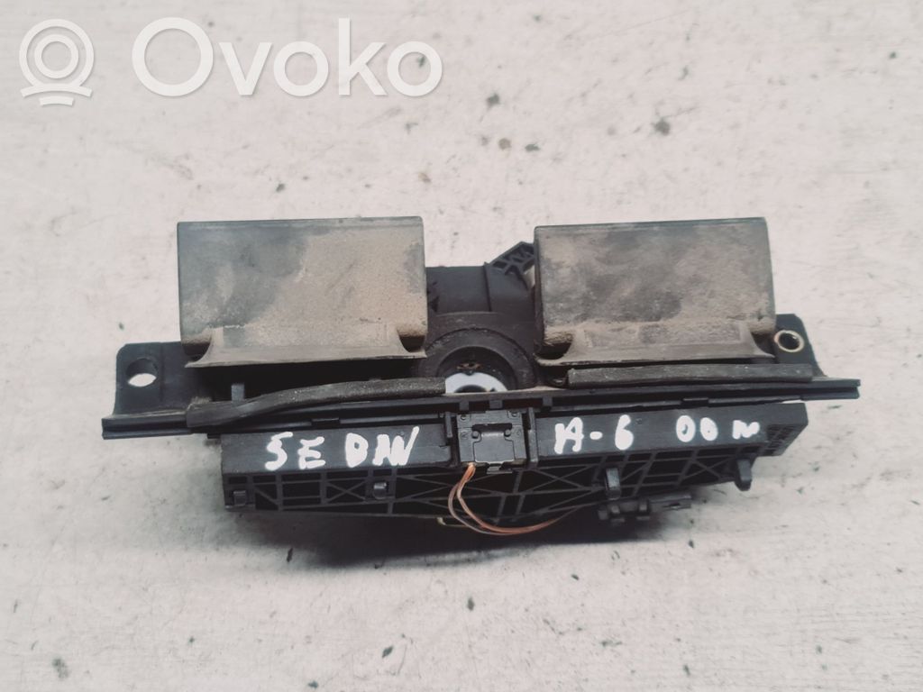 Audi A6 S6 C5 4B Tailgate/trunk/boot exterior handle 