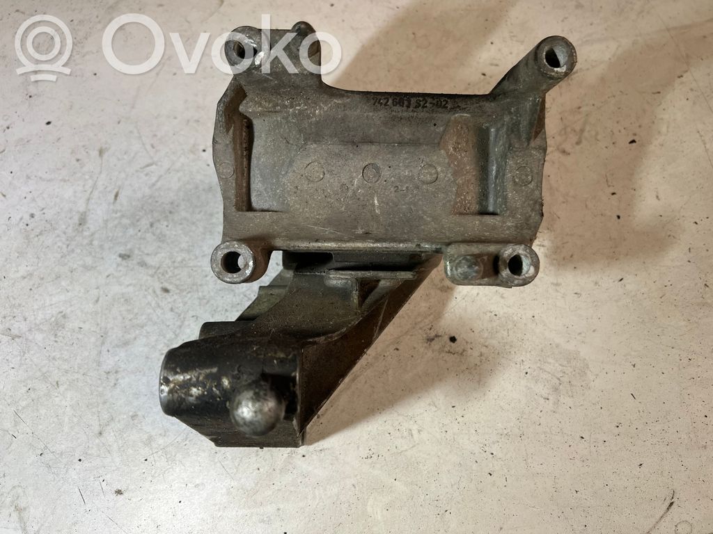 Opel Vectra B Engine mounting bracket 