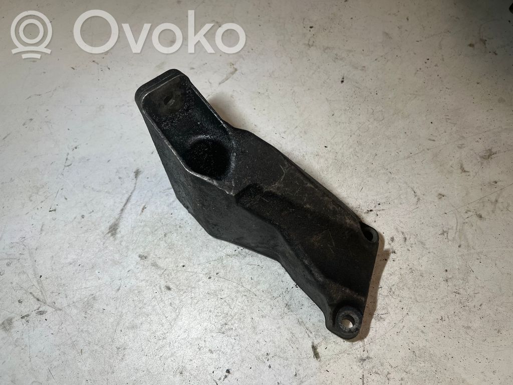 Skoda Superb B5 (3U) Engine mounting bracket 