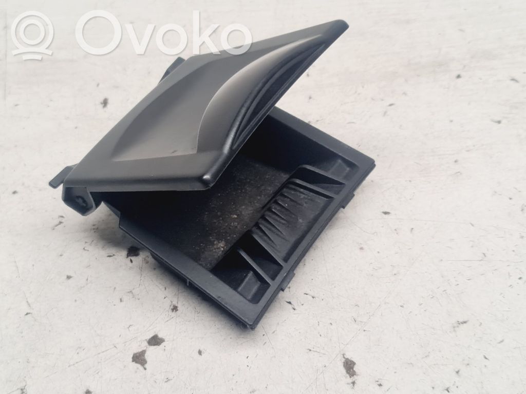 Citroen C4 I Ashtray (front) 