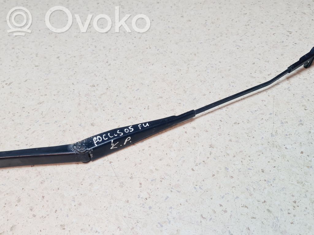 Ford Focus Front wiper blade arm 