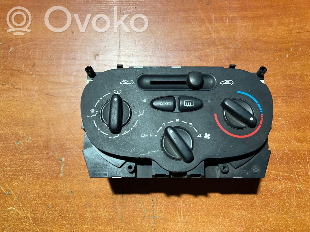 Peugeot 206 Climate control unit 
