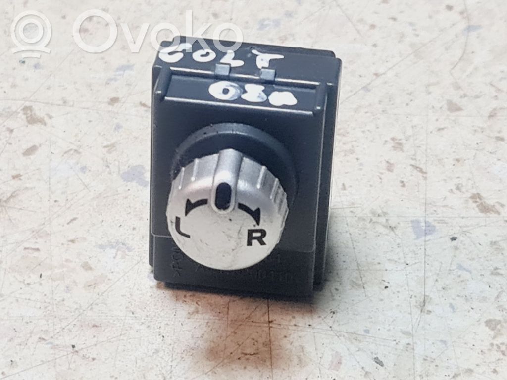 Mitsubishi Colt CZ3 Wing mirror switch 