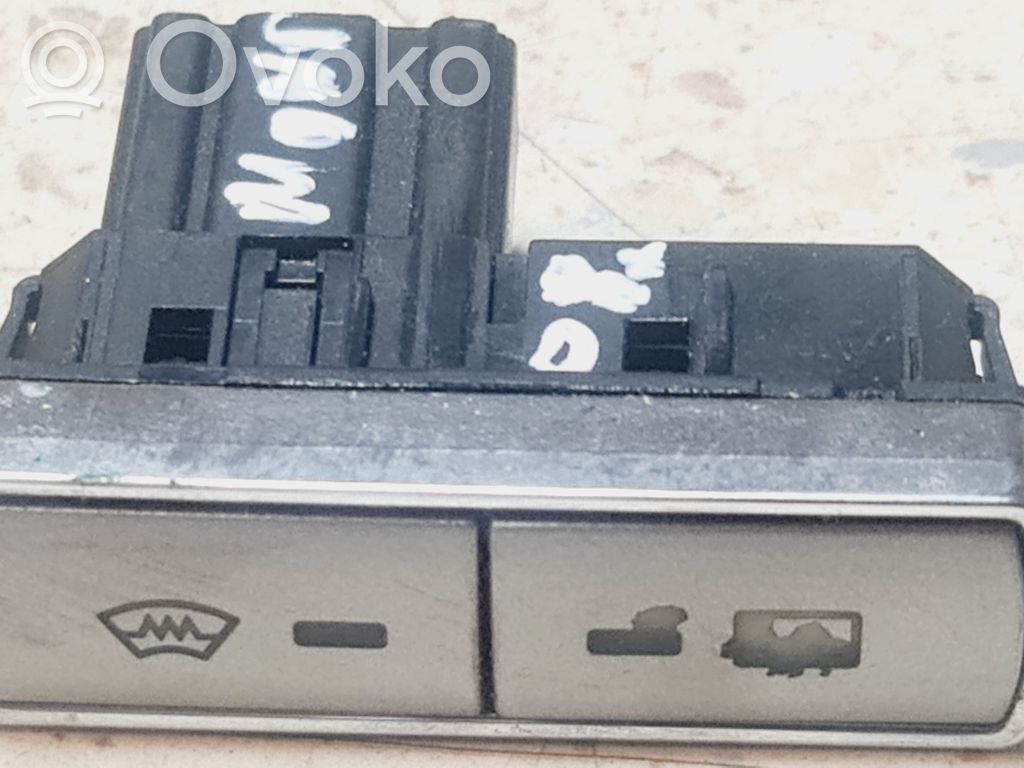 Ford Mondeo MK IV Windscreen/window heater switch 