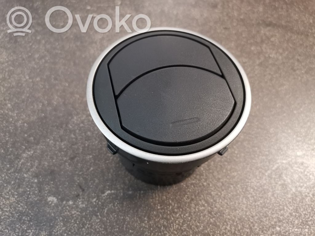 Mazda 3 II Šoninės oro grotelės 
