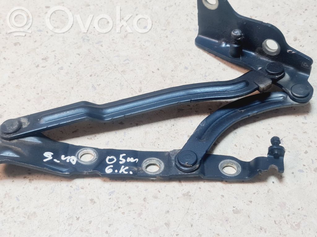 Volvo S40 Tailgate/trunk/boot hinge 