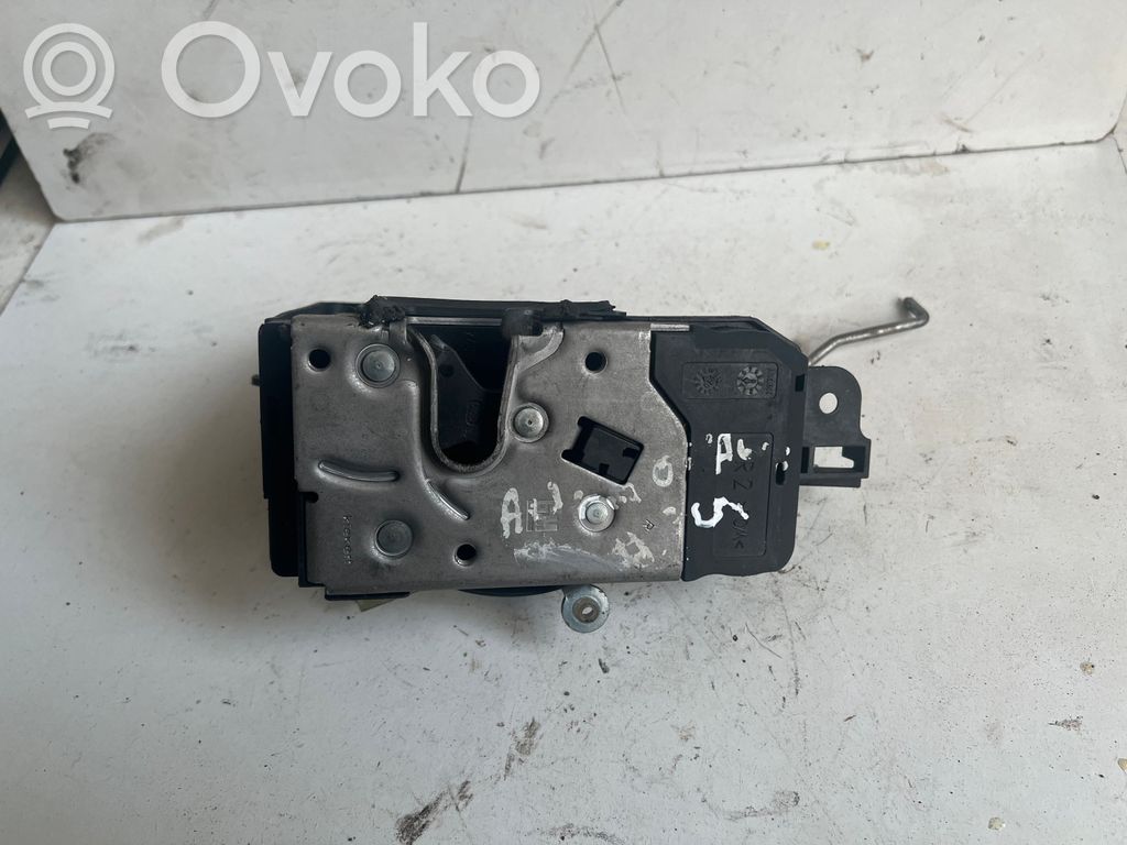 Opel Astra H Etuoven lukko 