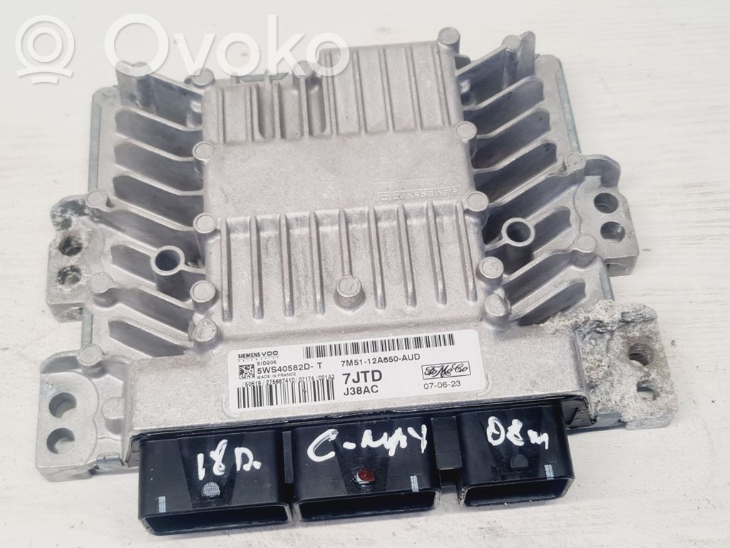 Ford C-MAX I Engine control unit/module 
