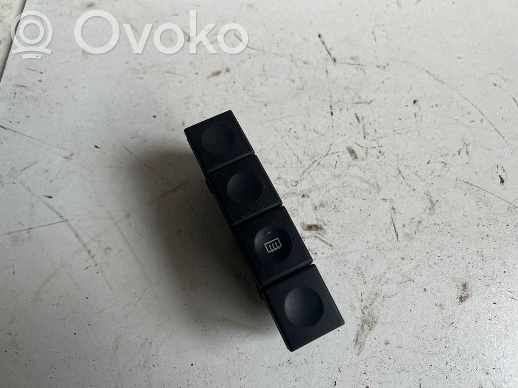 Ford Fiesta Windscreen/window heater switch 