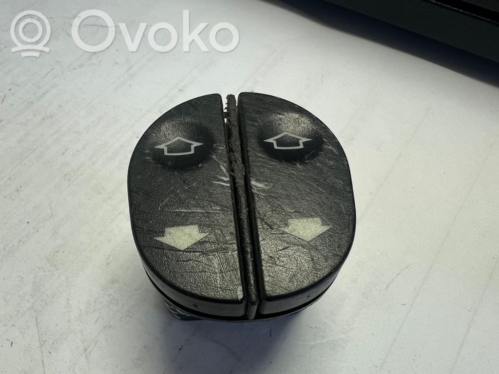 Ford Fiesta Electric window control switch 