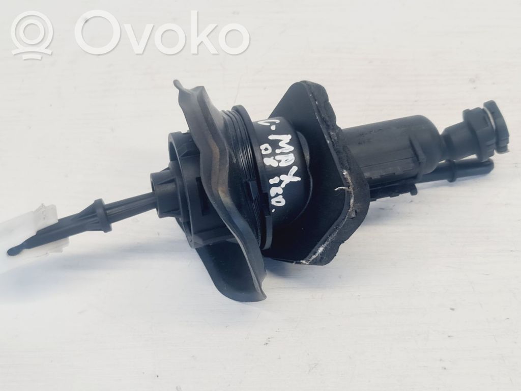 Kytkimen pääsylinteri   3M517A543AF,3M517A543AF