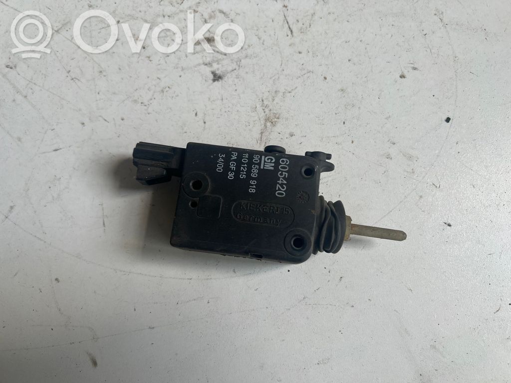 Opel Zafira A Motor de la tapa sellante del depósito de combustible 