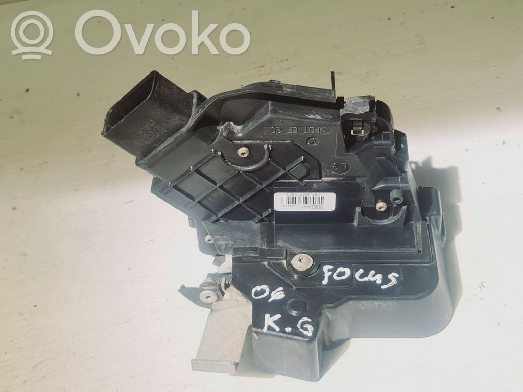 Ford Focus Aizmugurē slēdzene 