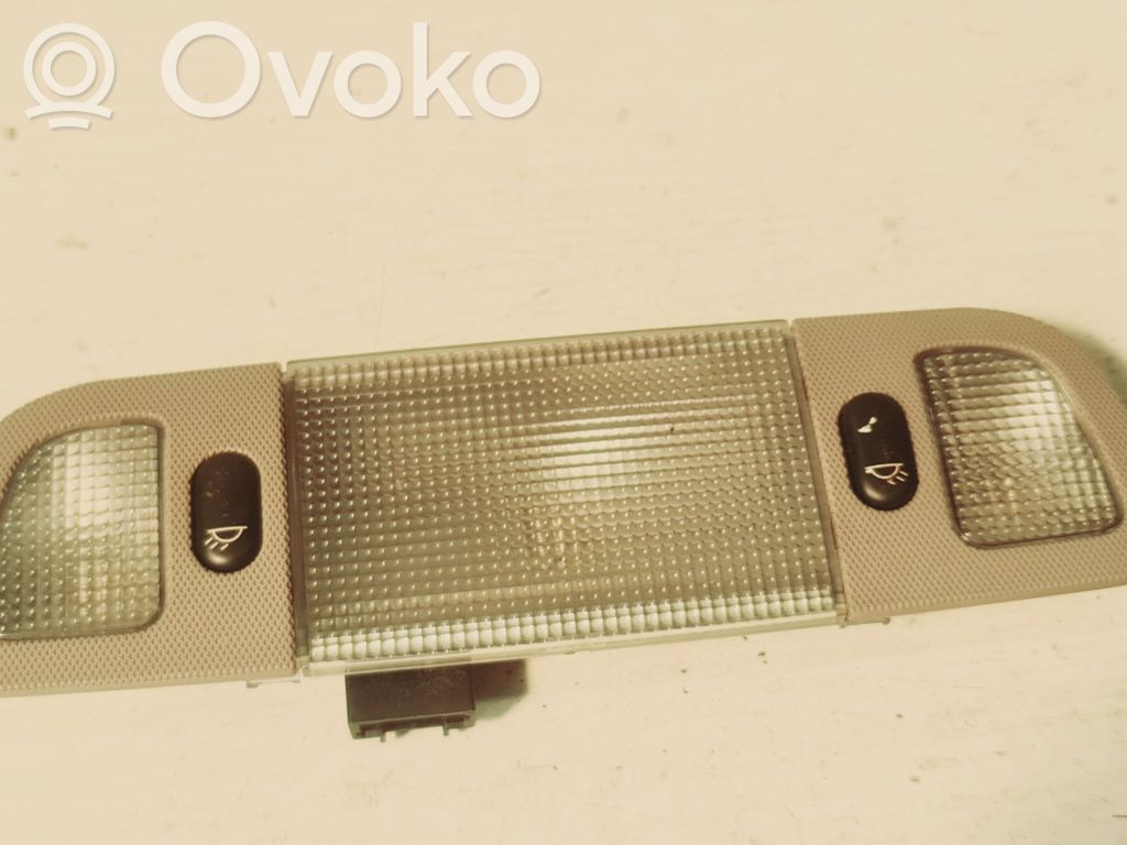 Peugeot 607 Rear seat light 
