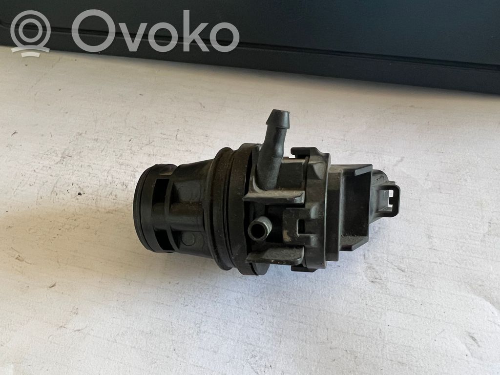 Mazda 6 Windscreen/windshield washer pump 