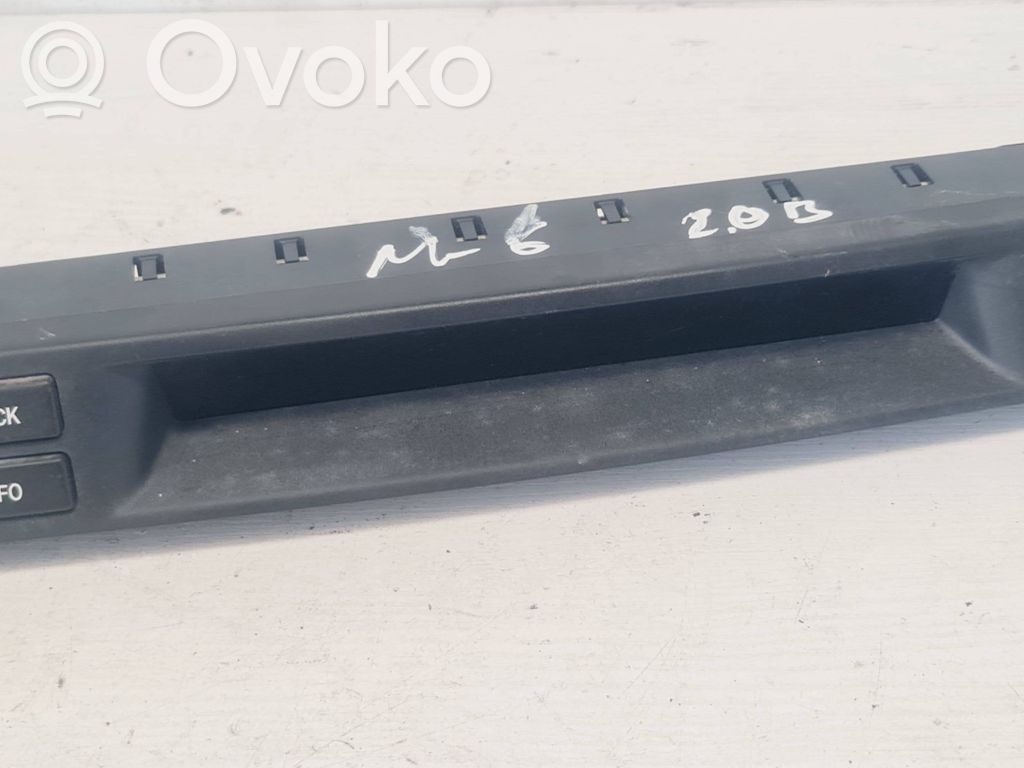 Mazda 6 Screen/display/small screen 