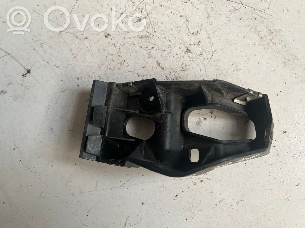 Audi A4 S4 B6 8E 8H Uchwyt / Mocowanie błotnika przedniego 