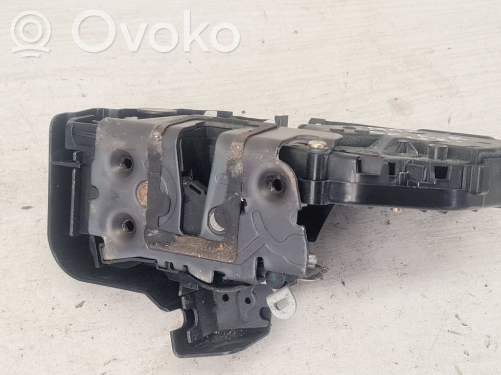 Ford Focus C-MAX Priekšpusē slēdzene 