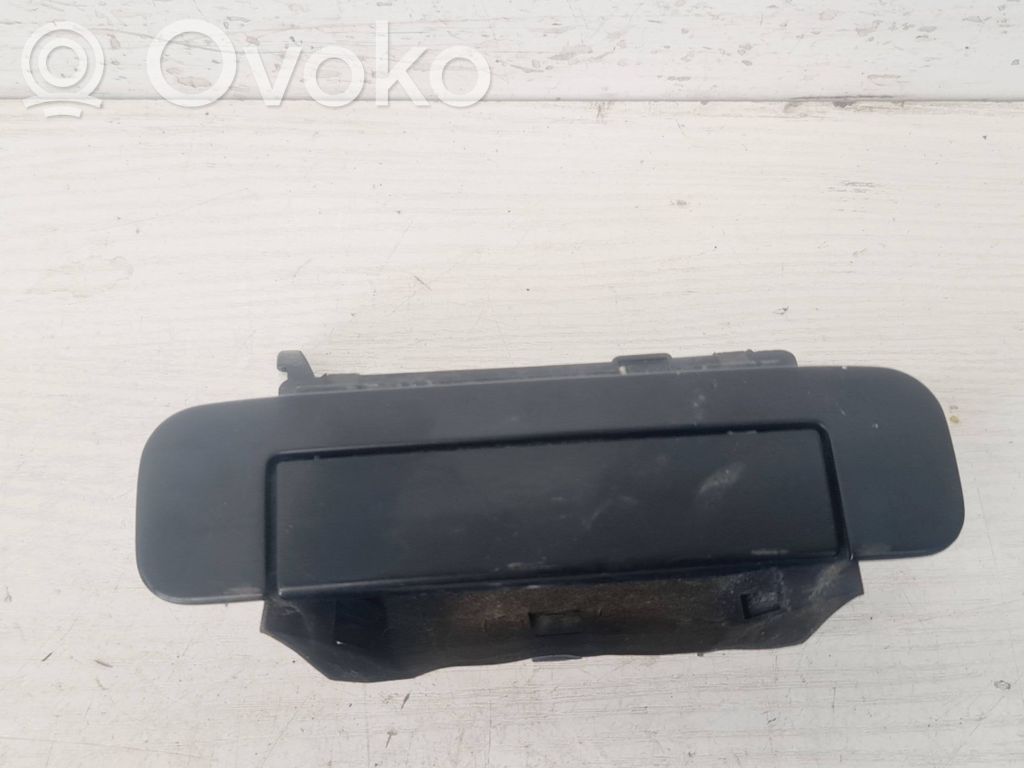 Audi A4 S4 B5 8D Etuoven ulkokahva 