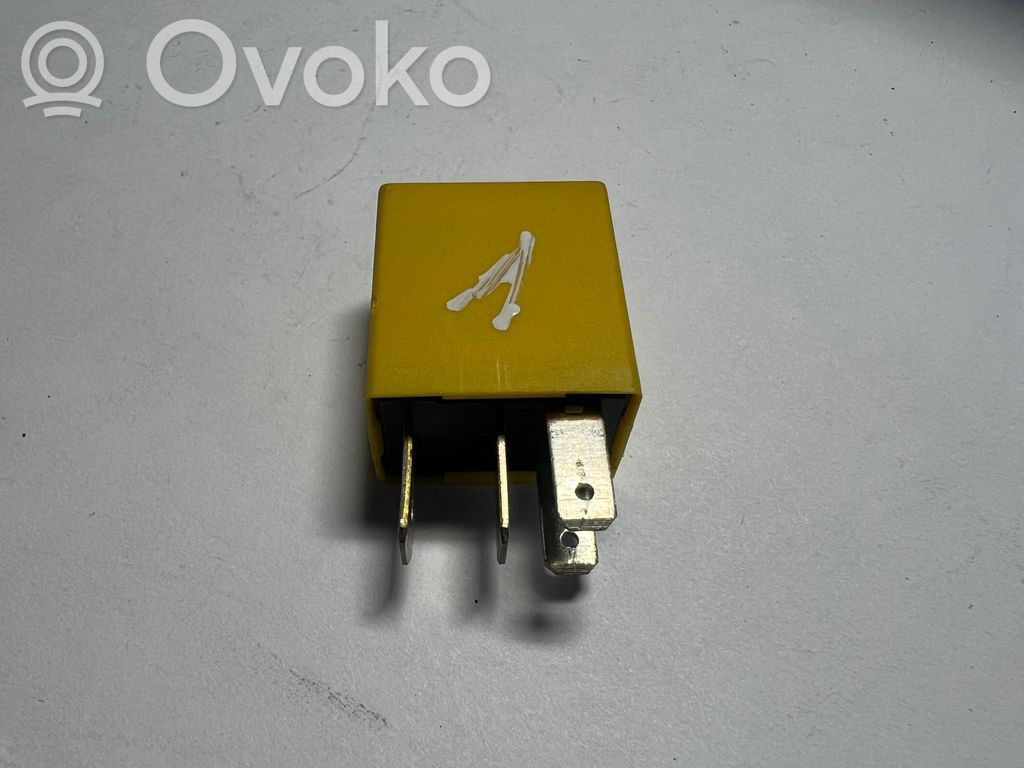 Opel Astra G Inne przekaźniki 