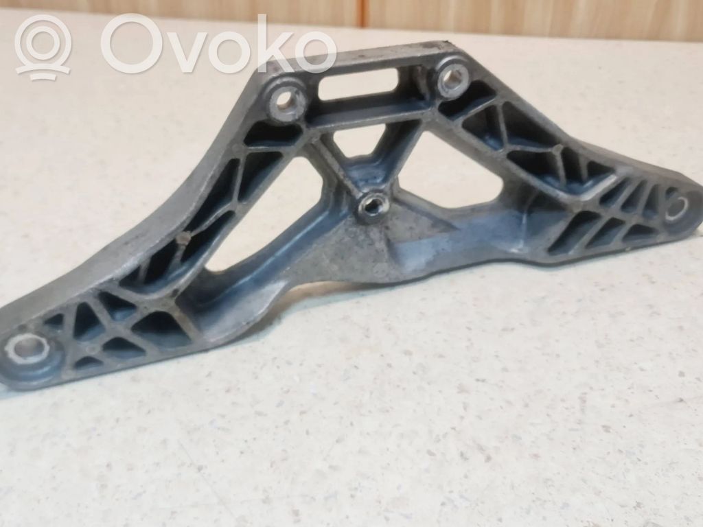 Audi A6 S6 C6 4F Rear differential/diff mount bracket 