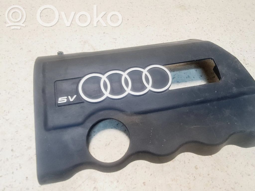 Audi A4 S4 B5 8D Motorabdeckung 