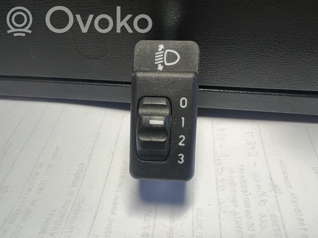 Headlight level height control switch   009204272,3518083E10,3518083E10