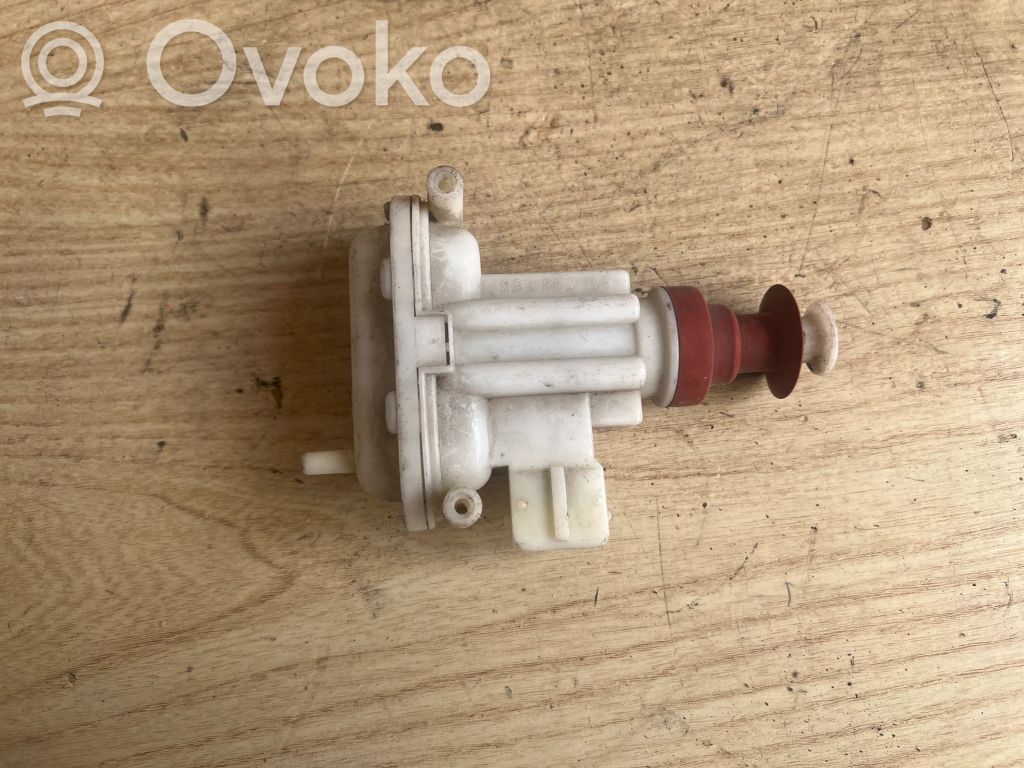Audi 80 90 B2 Central locking motor 