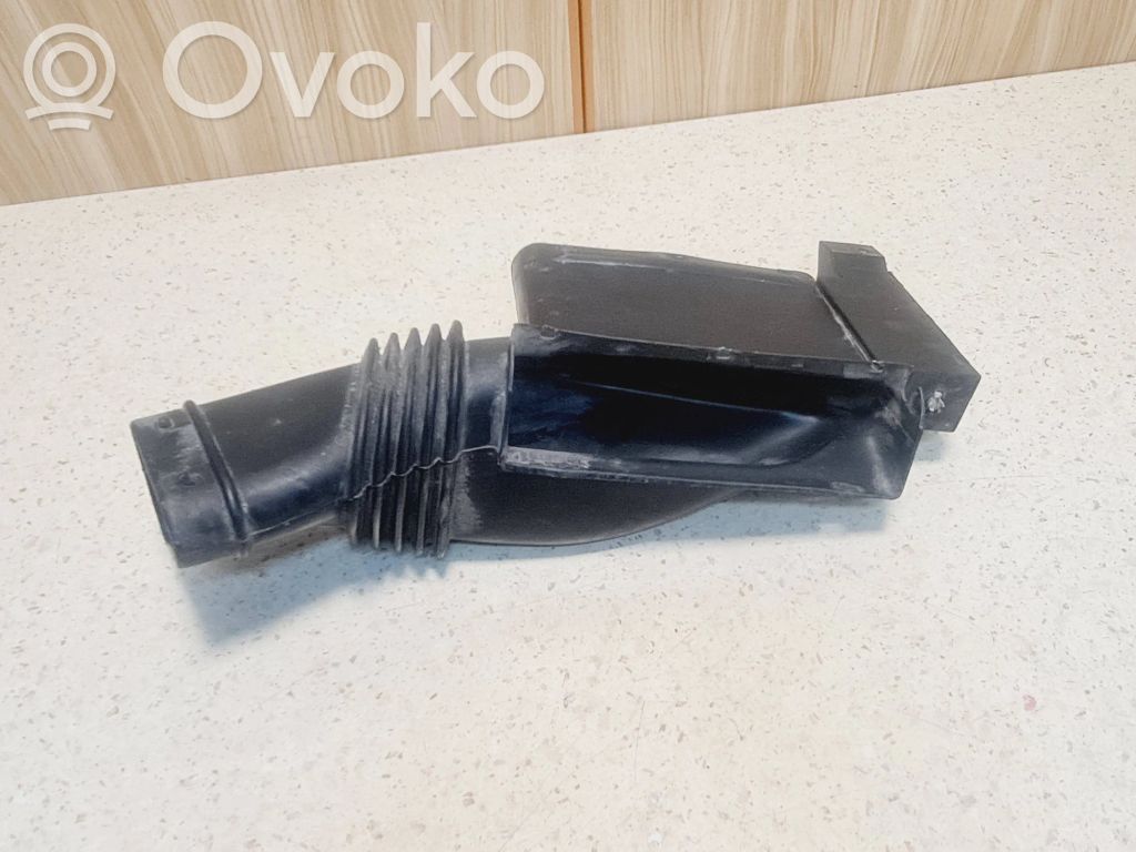 Volvo V70 Część rury dolotu powietrza 