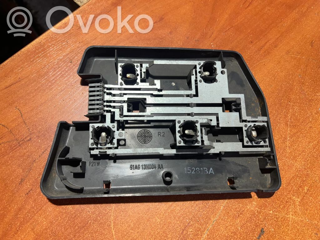 Ford Escort Glühbirnenhalter Heckleuchte 