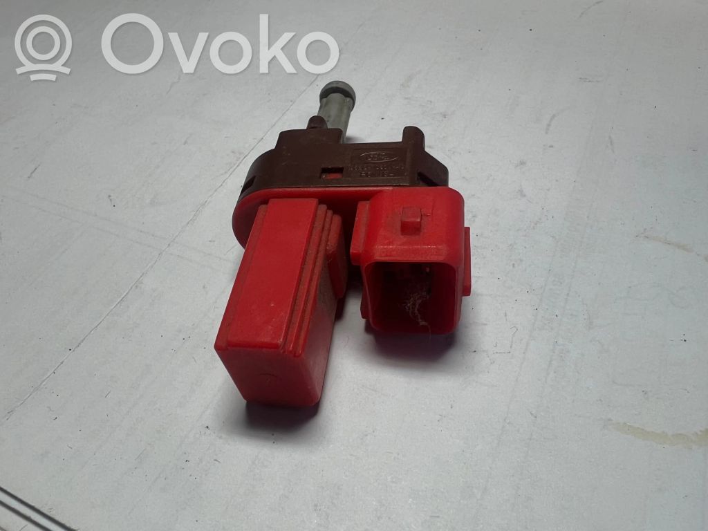 Ford Mondeo Mk III Brake pedal sensor switch 