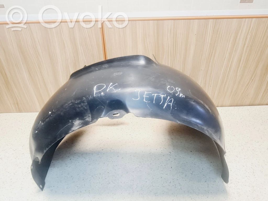 Volkswagen Jetta V Nadkole przednie 
