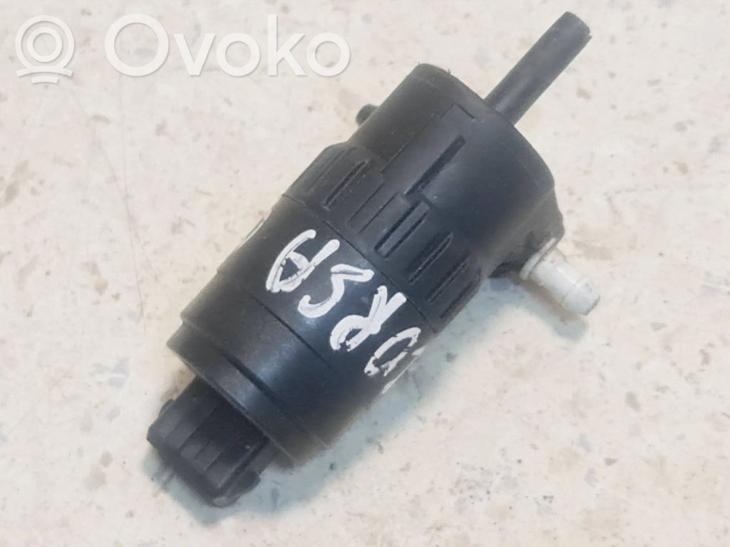 Opel Corsa D Windscreen/windshield washer pump 